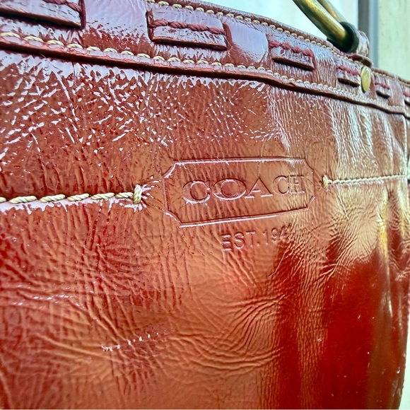 Coach Vintage 2007 Gallery East West Laced Tote Red Patent Leather 11500 - Picture 3 of 16